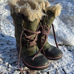 Sorel snow boots